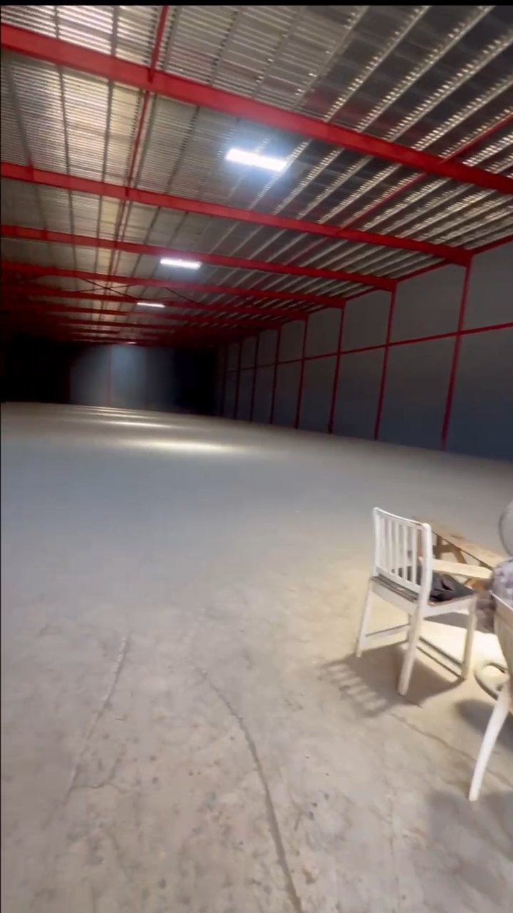 Finished industrial warehouse, 3,591 m²